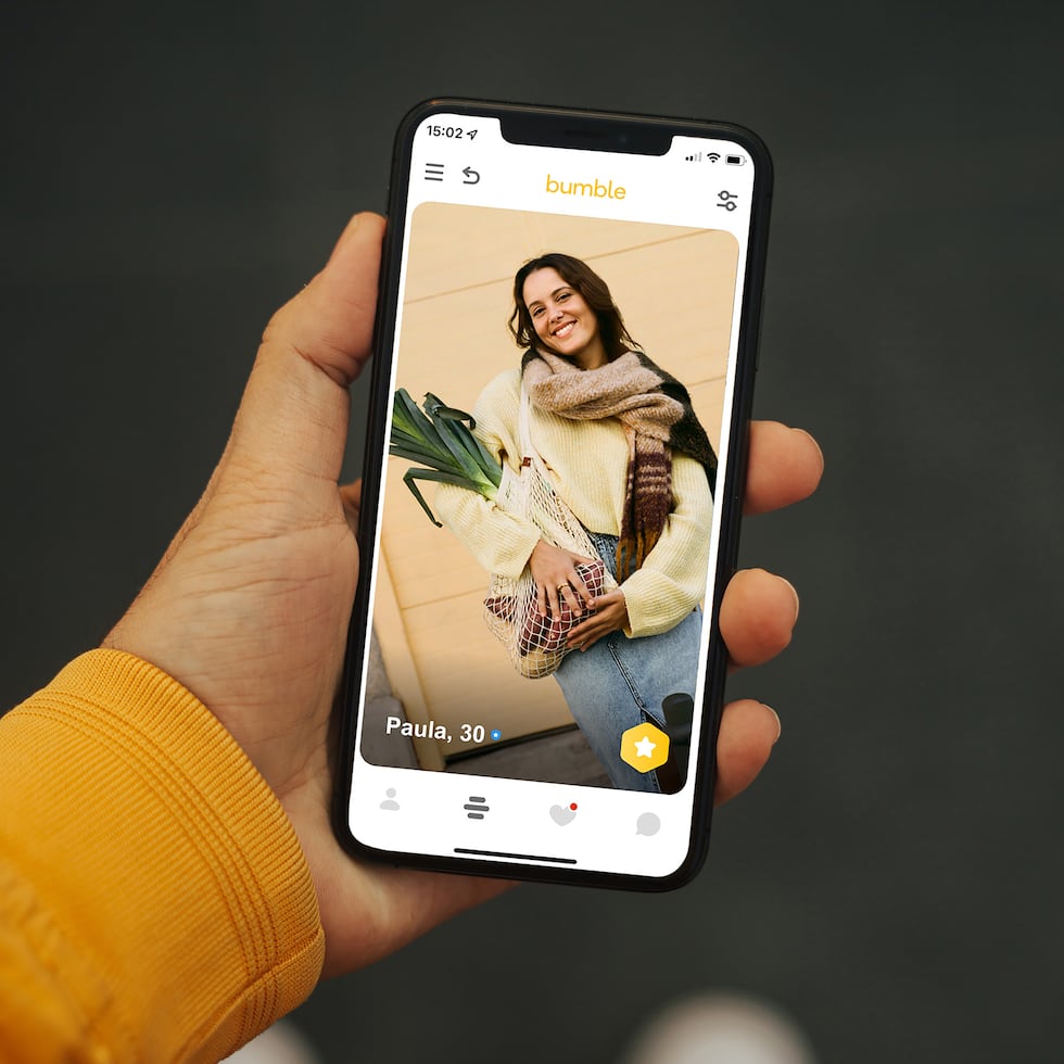 Más de la mitad de los adultos en EE. UU., México y España creen que las "apps" de citas pueden conducir a un amor verdadero. (Foto: Bumble)