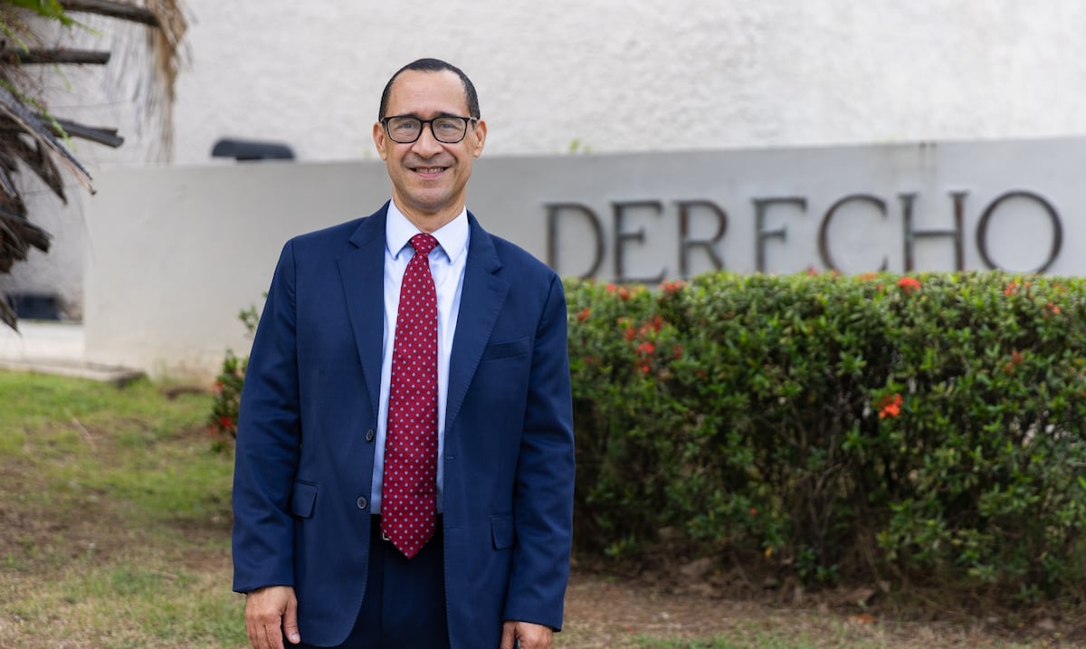 William Vázquez Irizarry asume como nuevo decano de la Escuela de Derecho de la UPR