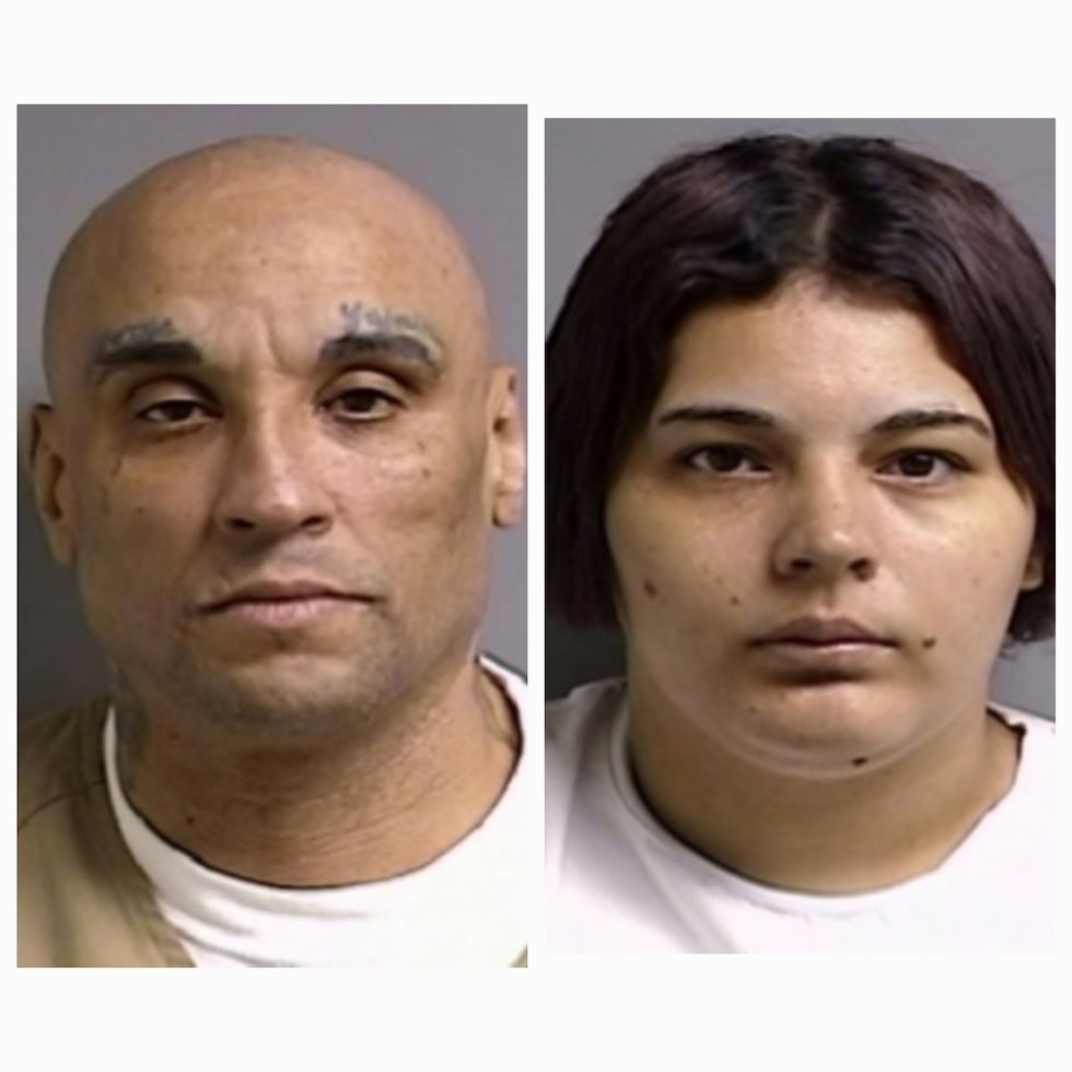 Jorge E. Mulero Merced y Kimberly Merced González, enfrentan cargos por maltrato de menores.