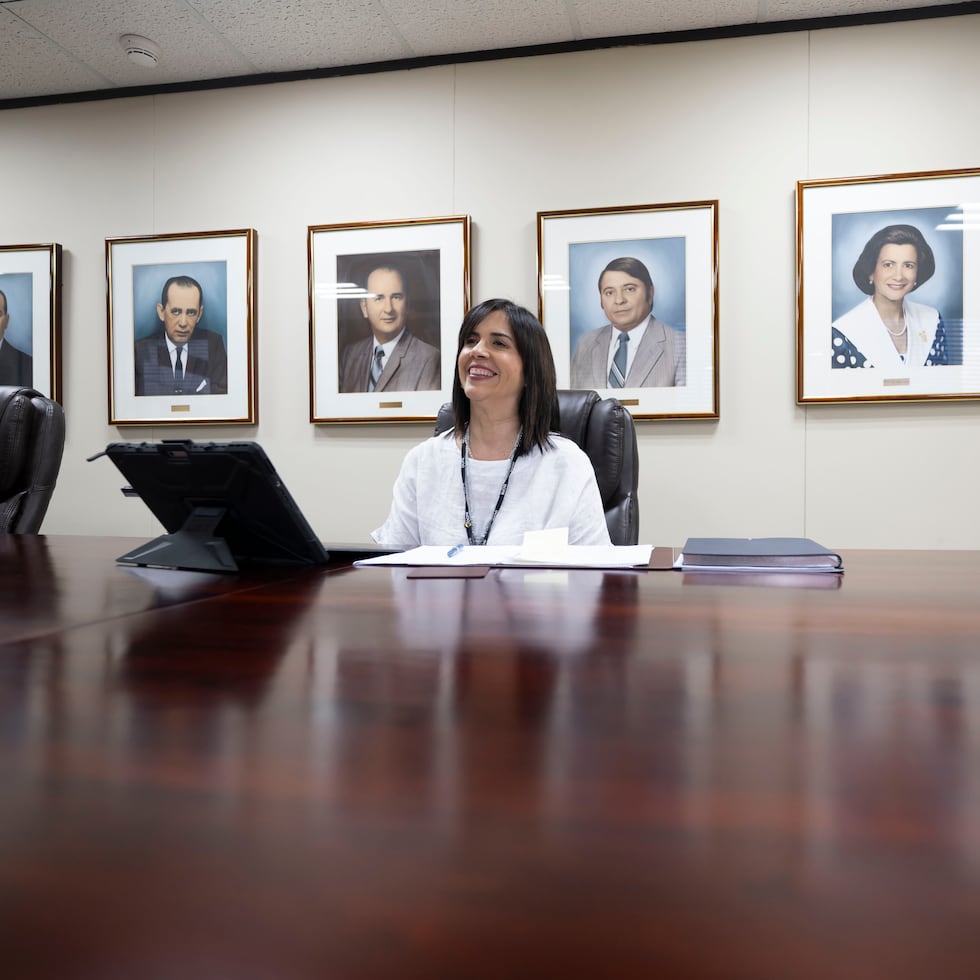 La contralora Carmen Vega Fournier juró al cargo, que ocupará por 10 años, en octubre de 2025.