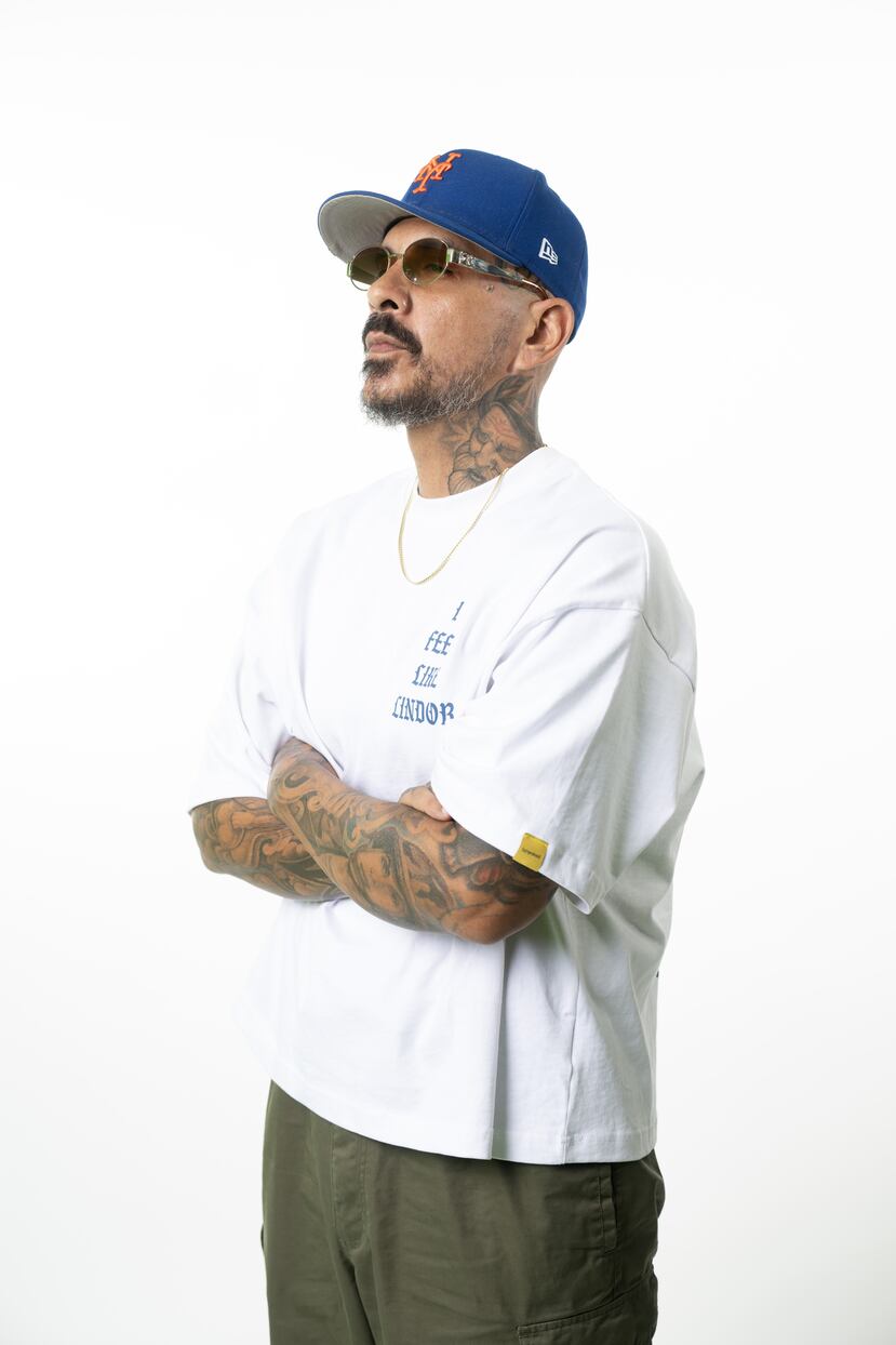 Auudi - @Auudi: “En la vida, nos vamos a encontrar con momentos que nos definen como persona, El corazón nos dicta la ruta, y el balance, el resultado. Utiliza el amor como tu mejor herramienta. El mundo necesita de ti… Yo trato de aportar con mi música y así lo hicimos en el último proyecto. Busca “Vibe” en cualquier plataforma”.