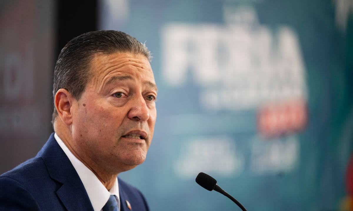 Inician honras fúnebres del alcalde de Cataño, Julio Alicea Vasallo