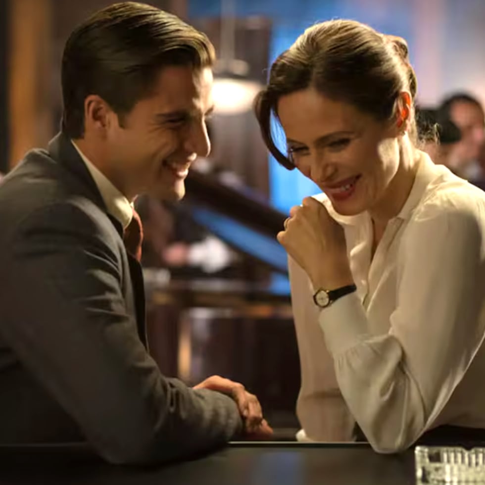 Tras protagonizar "Velvet" Aitana Sánchez-Guijón y Maxi Iglesias viven un fogoso romance.