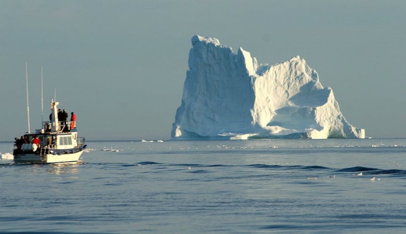 La capa de hielo en Groenlandia es siete veces más grande que el territorio de Reino Unido, con un espesor de entre 6,500 y 9,800 pies en algunas zonas (EFE).