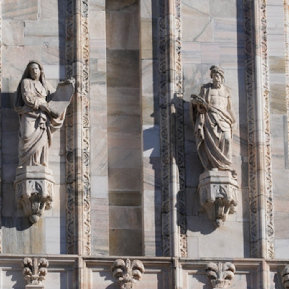 Detalle de la catedral del Duomo de Milán en los Juegos Olímpicos de Invierno de 2026, en Milán, Italia, el domingo 15 de febrero de 2026. (AP Photo/Antonio Calanni)