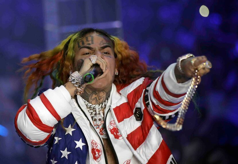 Tekashi 6ix9ine cambió de residencia a su familia antes de que se volviera pública su cooperación con las autoridades. (AP / Luca Bruno)