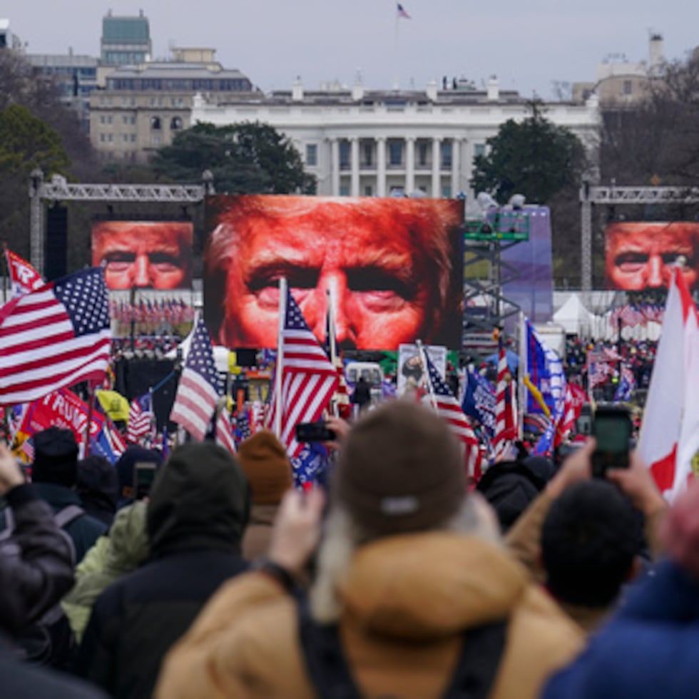 El allanamiento se produce cuando los funcionarios electorales de todo el país están empezando a prepararse para las elecciones legislativas de 2026.