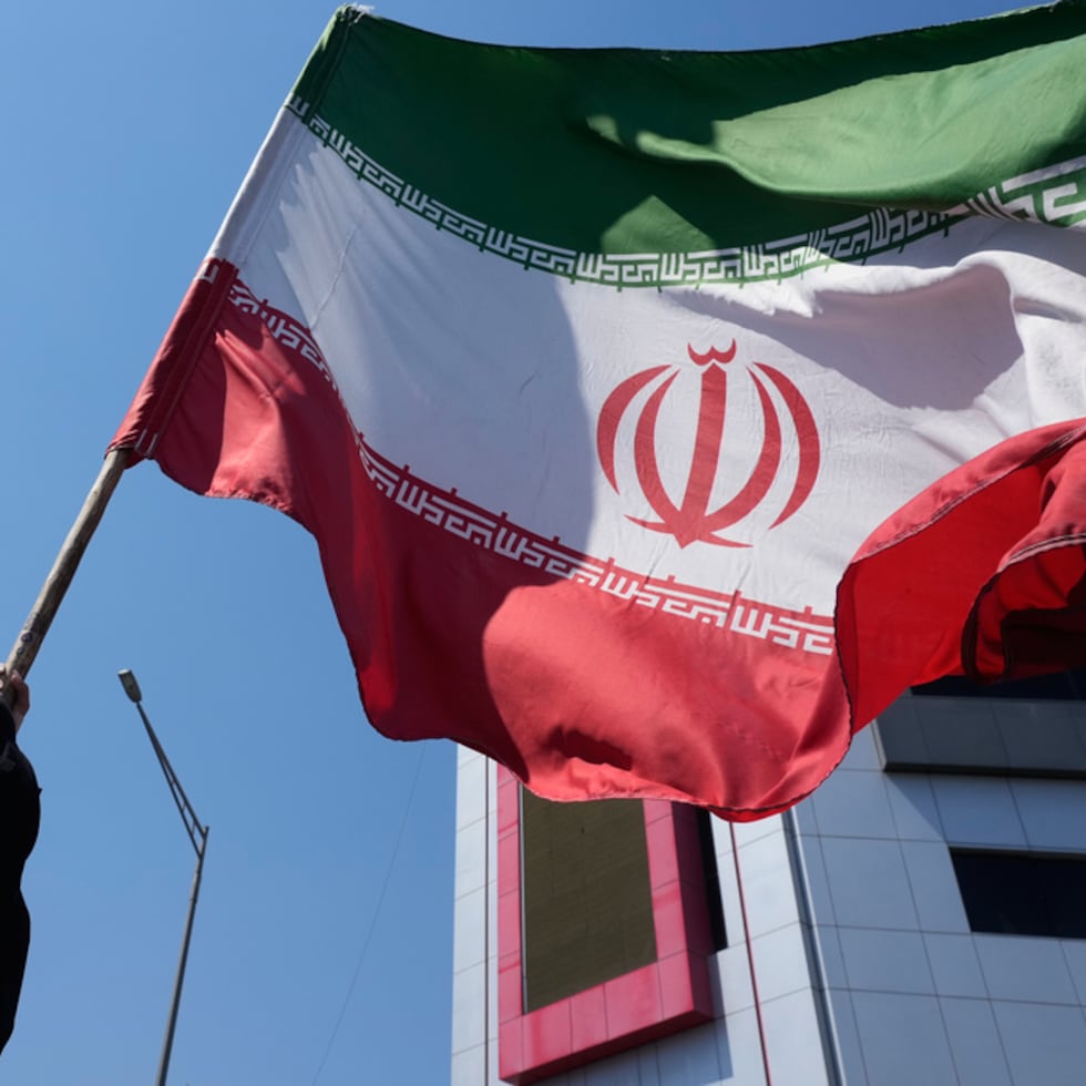 El portavoz del Ministerio de Exteriores de Irán, Ismail Bagaei, dijo que la República Islámica no está dispuesta a ceder en sus “líneas rojas”.