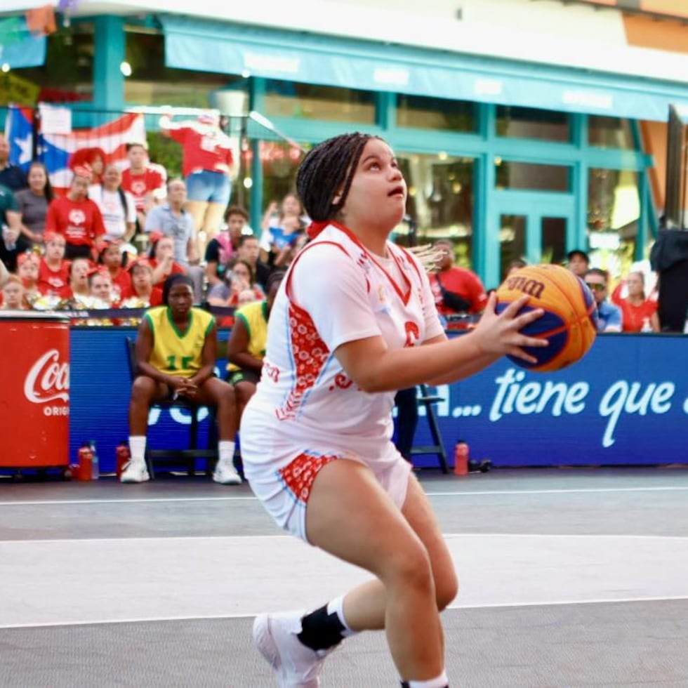 El conjunto femenino boricua consiguió este sábado su primer triunfo ante Jamaica en el segundo día de la competencia.