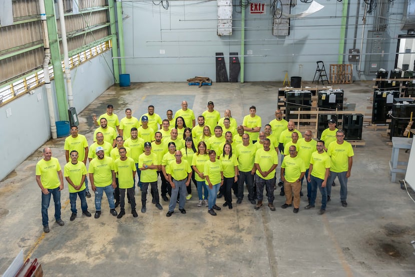 Fuerza laboral de la planta de Gurabo.