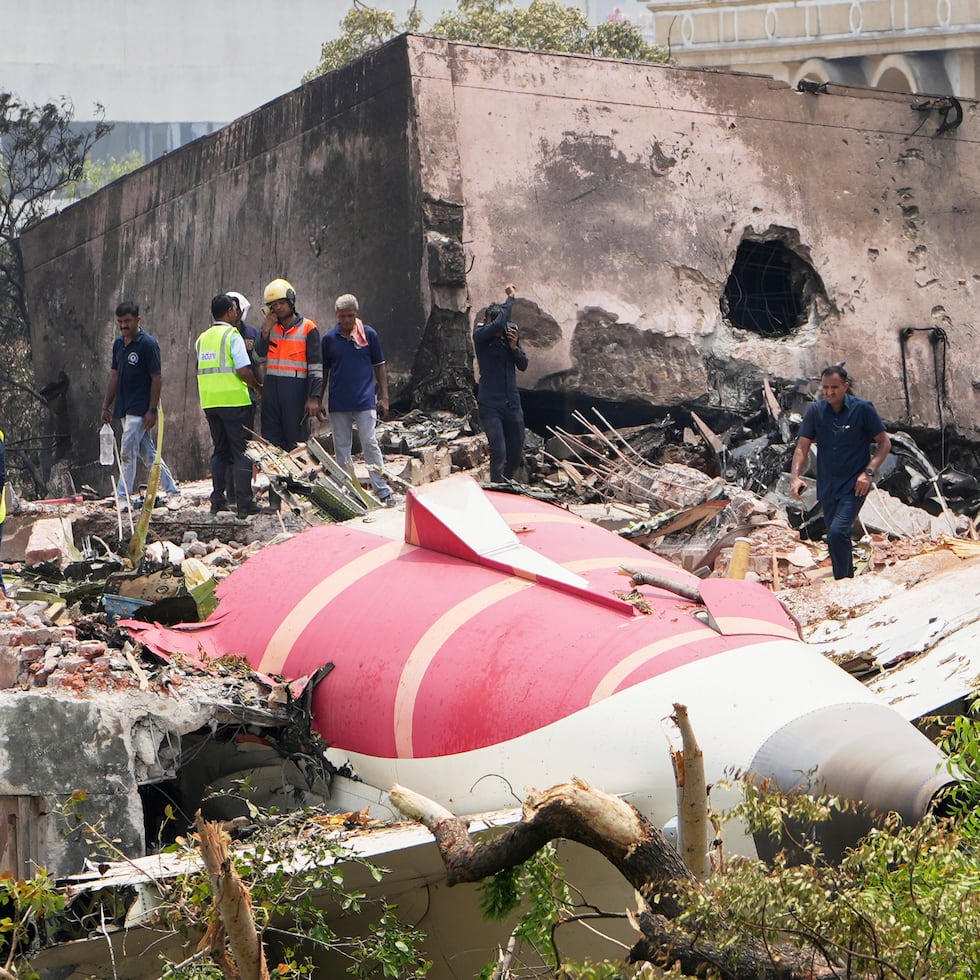 El único superviviente del accidente estaba sentado en la parte delantera izquierda del avión, muy cerca de una de las salidas de emergencia.