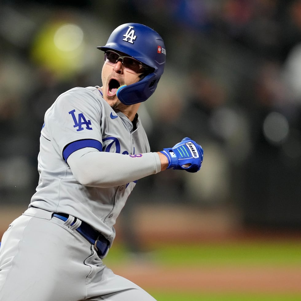 Kike Hernández es actualmente agente libre en las Grandes Ligas.