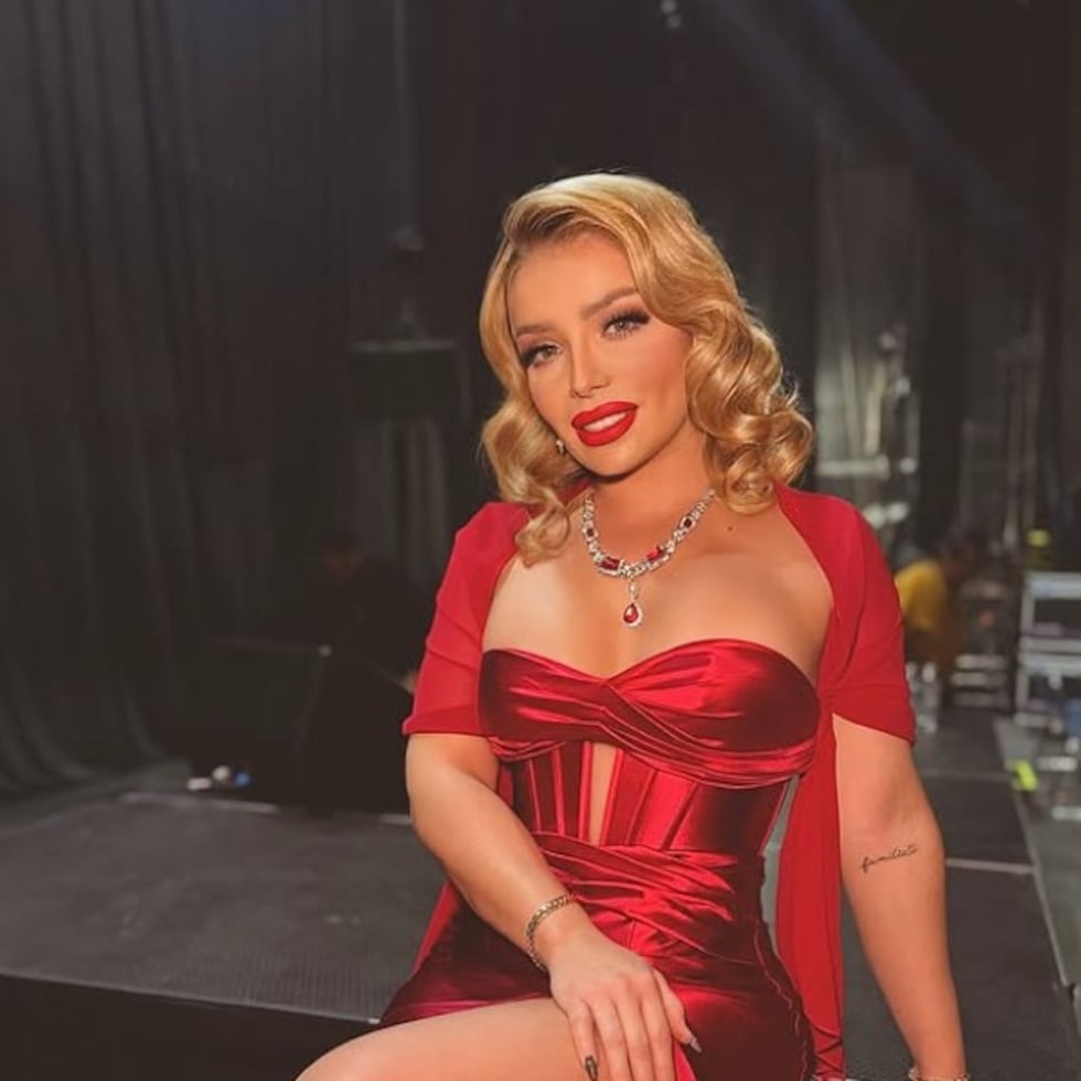 Sandra Itzel también fue participante del "reality show" "¡Así se baila!" de Telemundo.