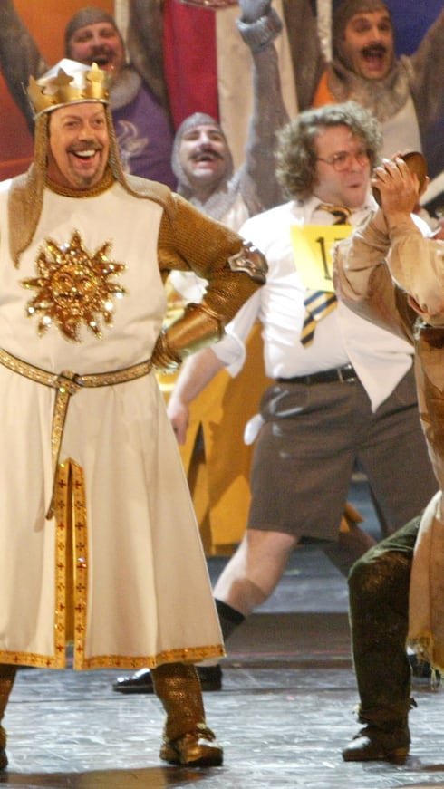 Curry comenzó su carrera actoral en los escenarios, dedicándose principalmente al teatro.