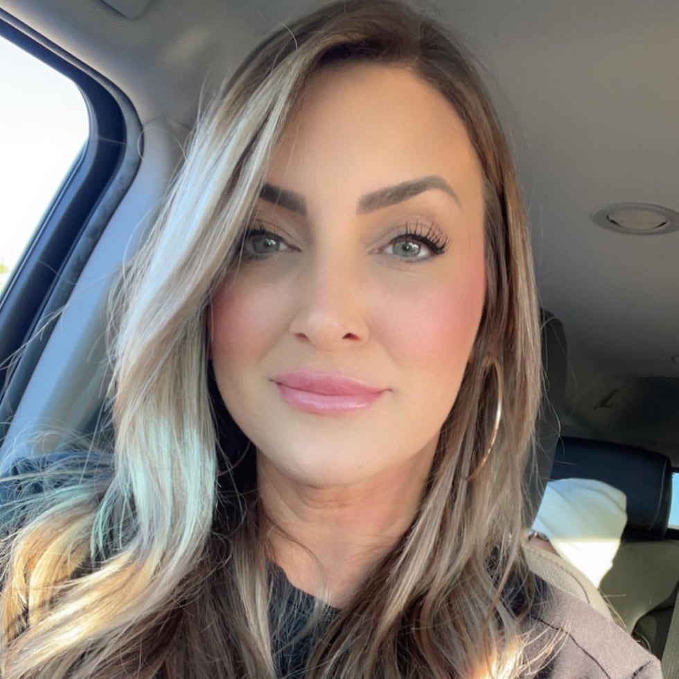 La influencer Sara Gilson, de 43 años, fue asesinada por su esposo.