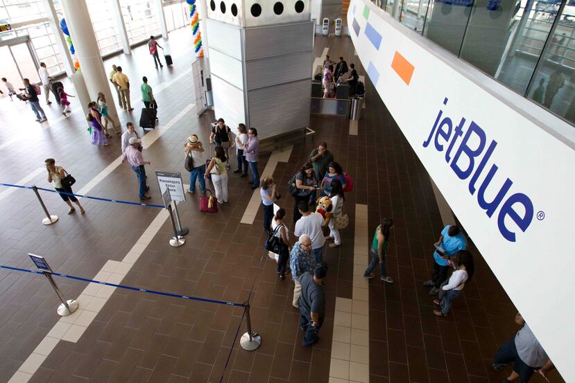 JetBlue indicó que se mandendrá evaluado las nuevas rutas para maximizar la experiencia de los consumidores, y cubrir la demanda de los destinos de mayor interés .