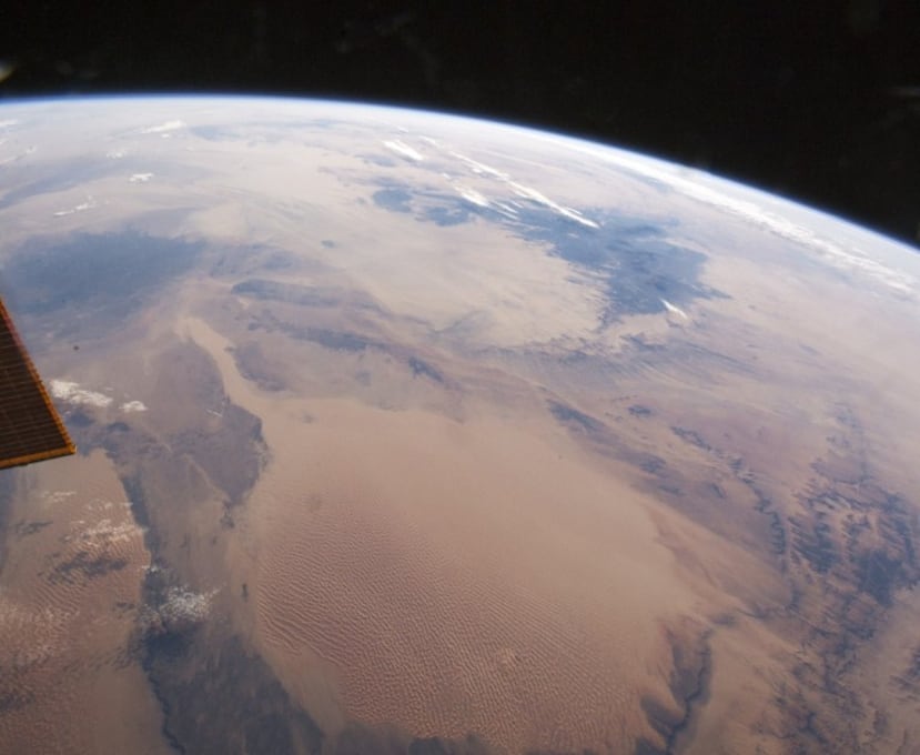 Esta imagen tomada desde la Estación Espacial Internacional muestra parte del desierto de Sahara. (AFP / NASA)