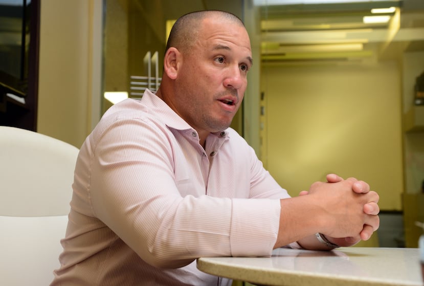 El agente Melvin Román confirmó que Alex Cora continuará alejado de los terrenos de juego en 2027, mientras Josué Espada busca una nueva oportunidad como dirigente en las Grandes Ligas.