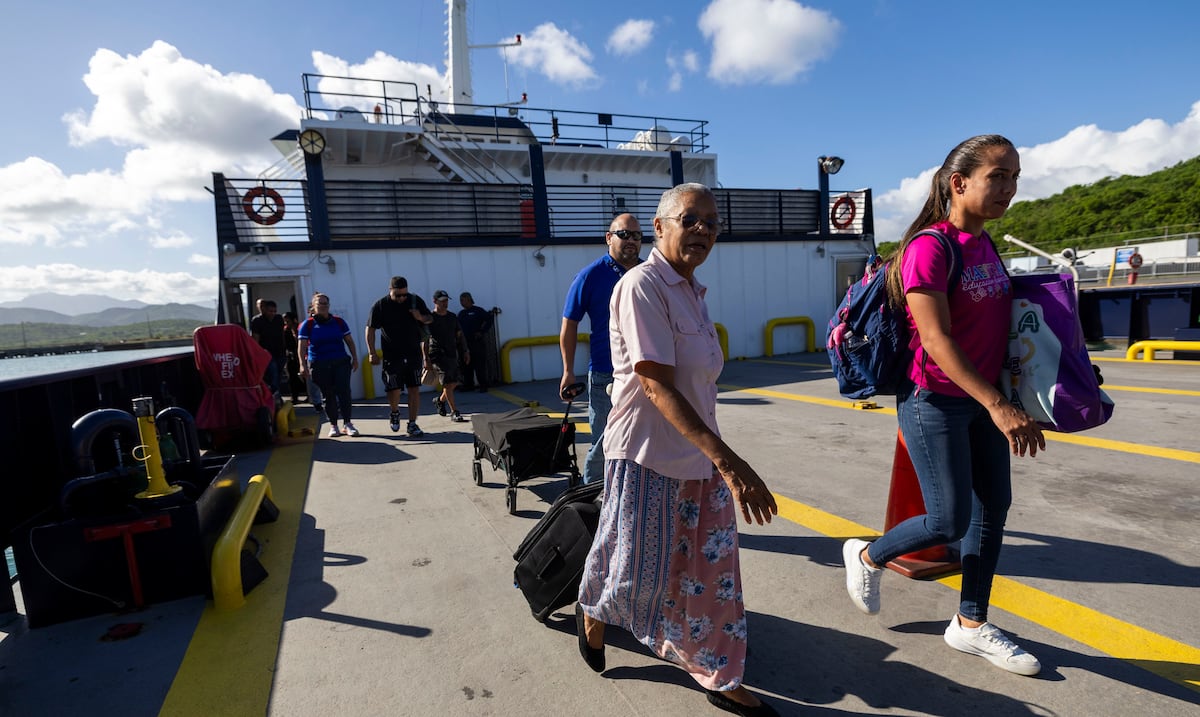 Residents protest ferry fare hike as new rates take effect for Culebra and Vieques