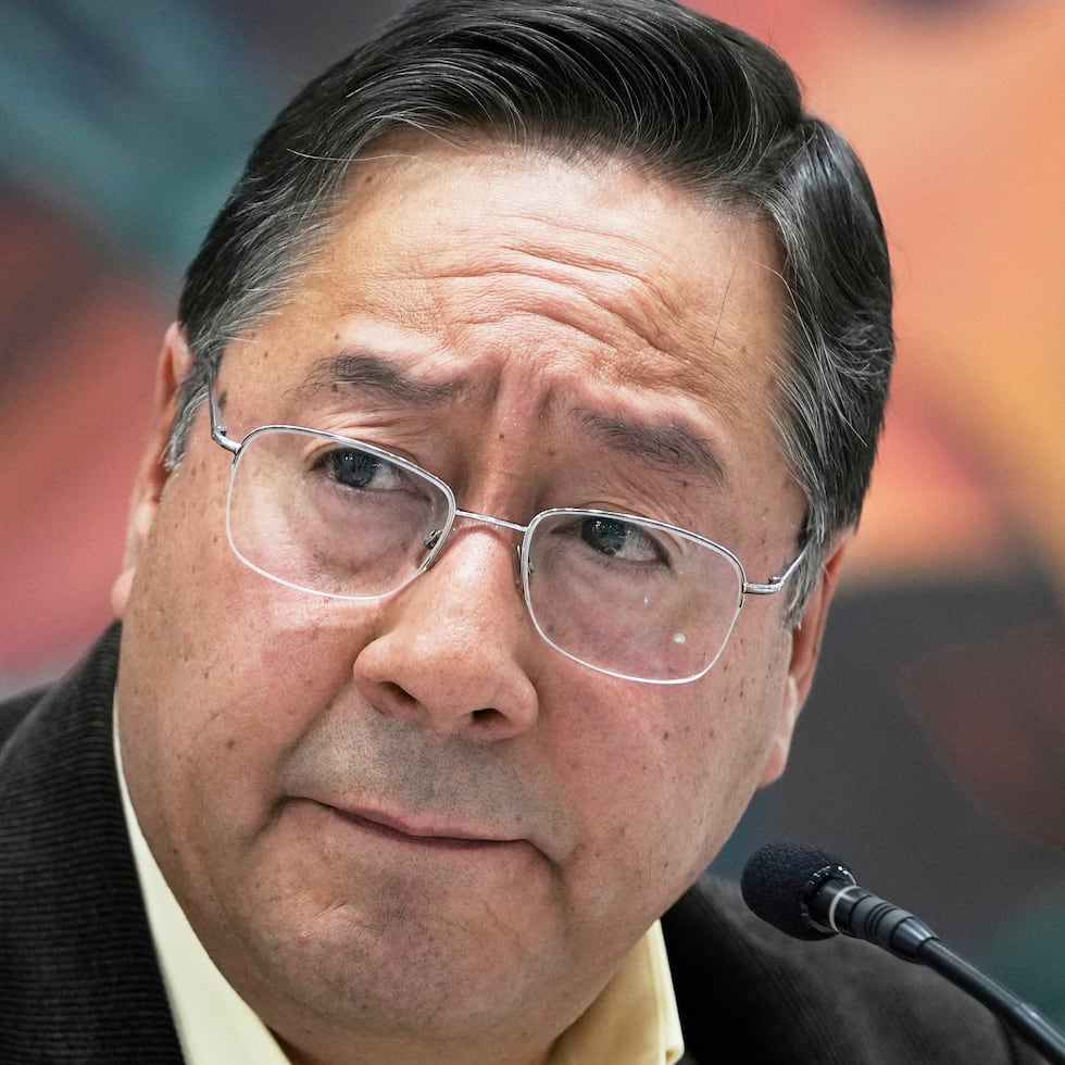 El expresidente de Bolivia, Luis Arce, fue detenido el miércoles en La Paz y conducido a las oficinas de la policía por presunta corrupción en un caso que data de cuando era ministro de Economía.