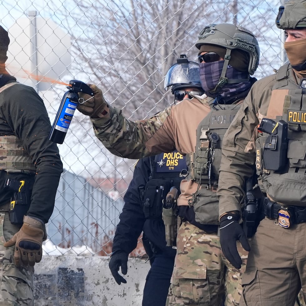 La demanda acusa al gobierno del republicano Trump de violar los derechos de libertad de expresión al apuntar a un estado progresista que favorece a los demócratas y da la bienvenida a los inmigrantes.