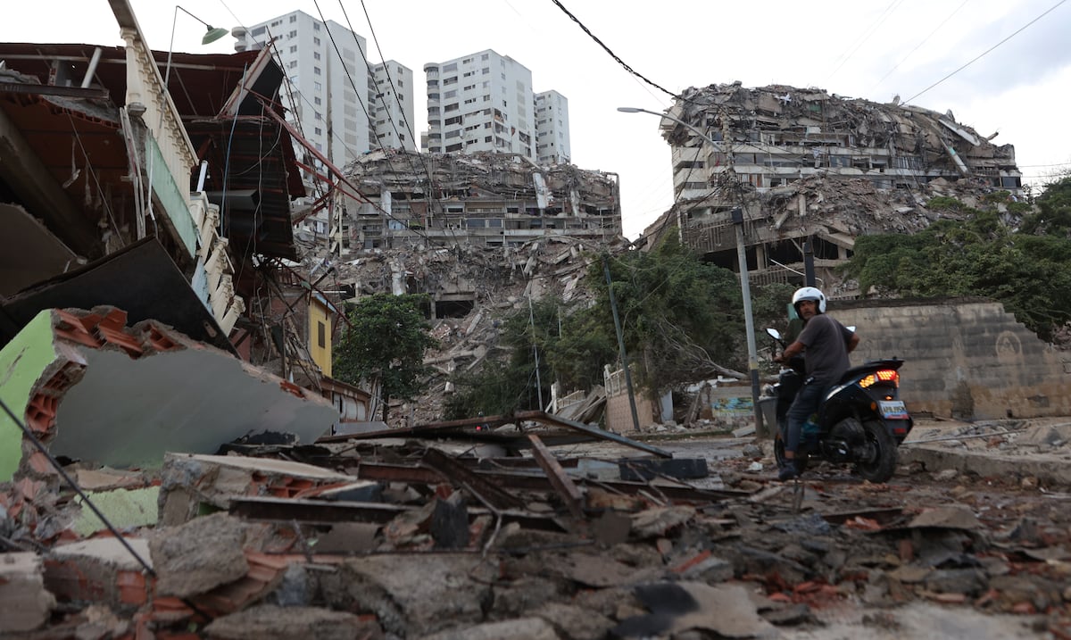 Terremotos de magnitud 7.5 y 7.2 devastan Catia La Mar en Venezuela con personas atrapadas