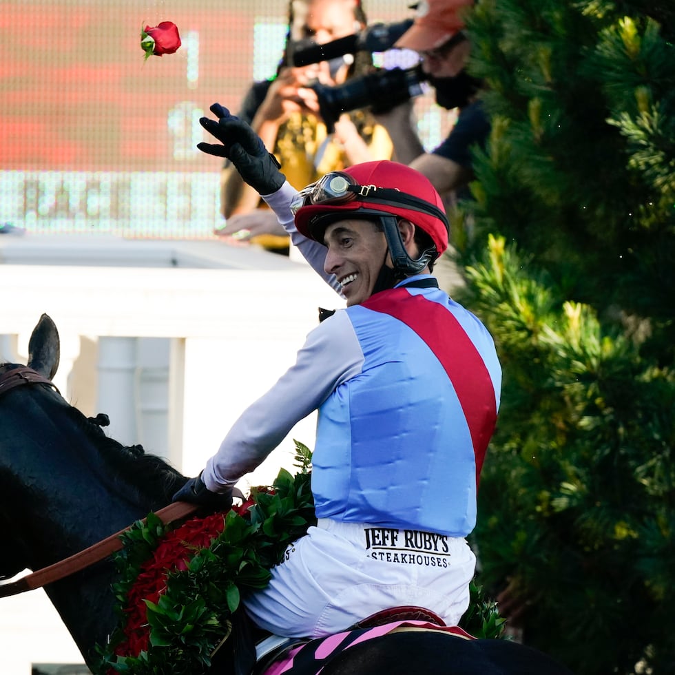 John Velázquez ganó su último Derby en 2020, a bordo de Authentic.