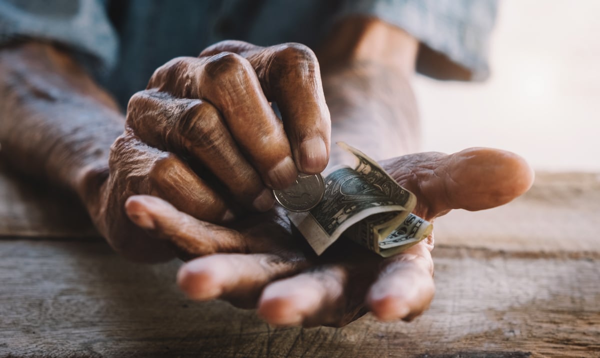 Adultos mayores califican de insuficiente el aumento de 3.6% al Seguro Social