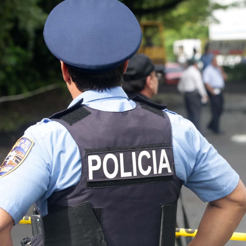 Un cadáver fue encontrado en la mañana del martes tirado en el pavimento en una calle de Hato Rey.