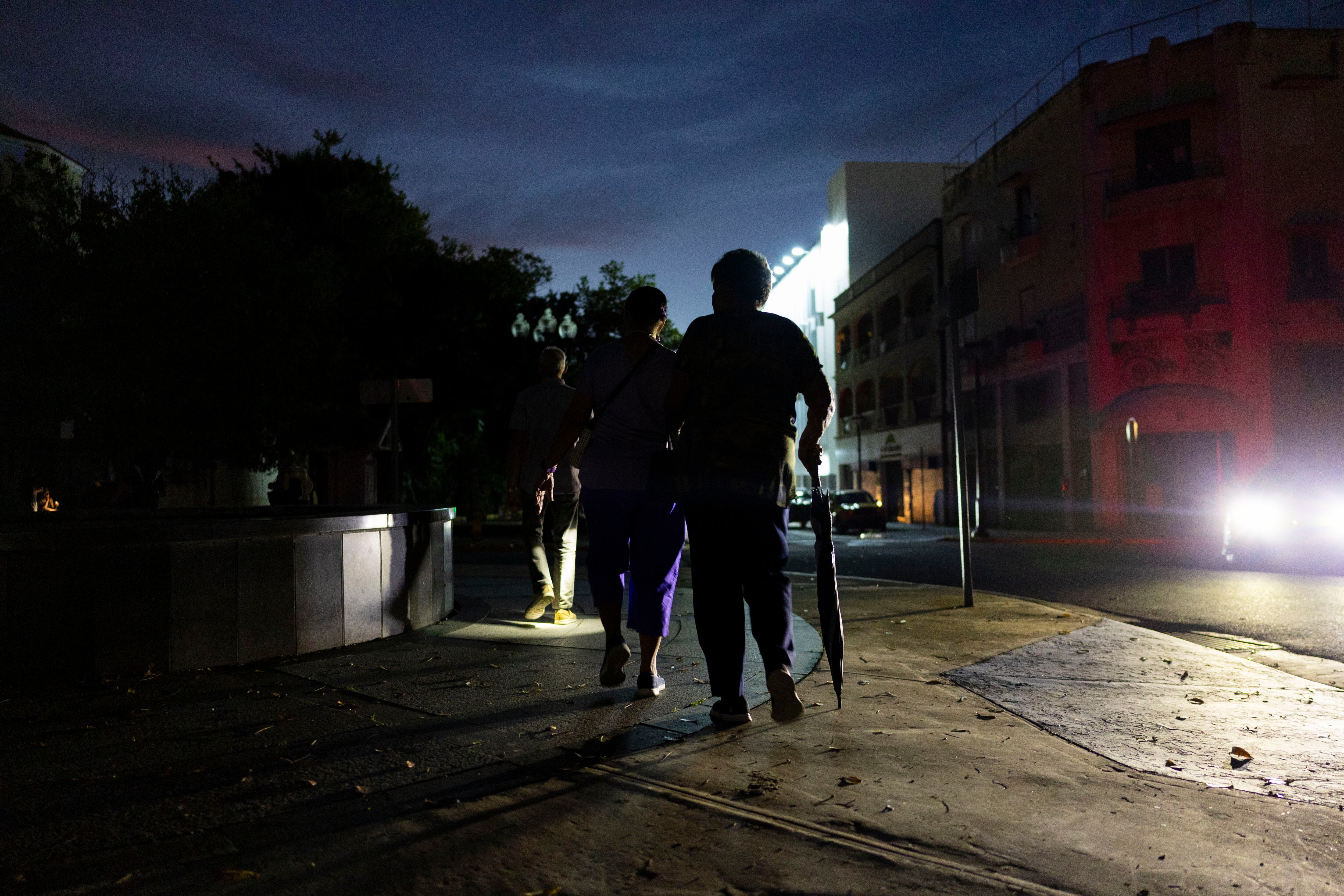 Imagen de la cobertura de: Apagones y salud de adultos mayores en Puerto Rico