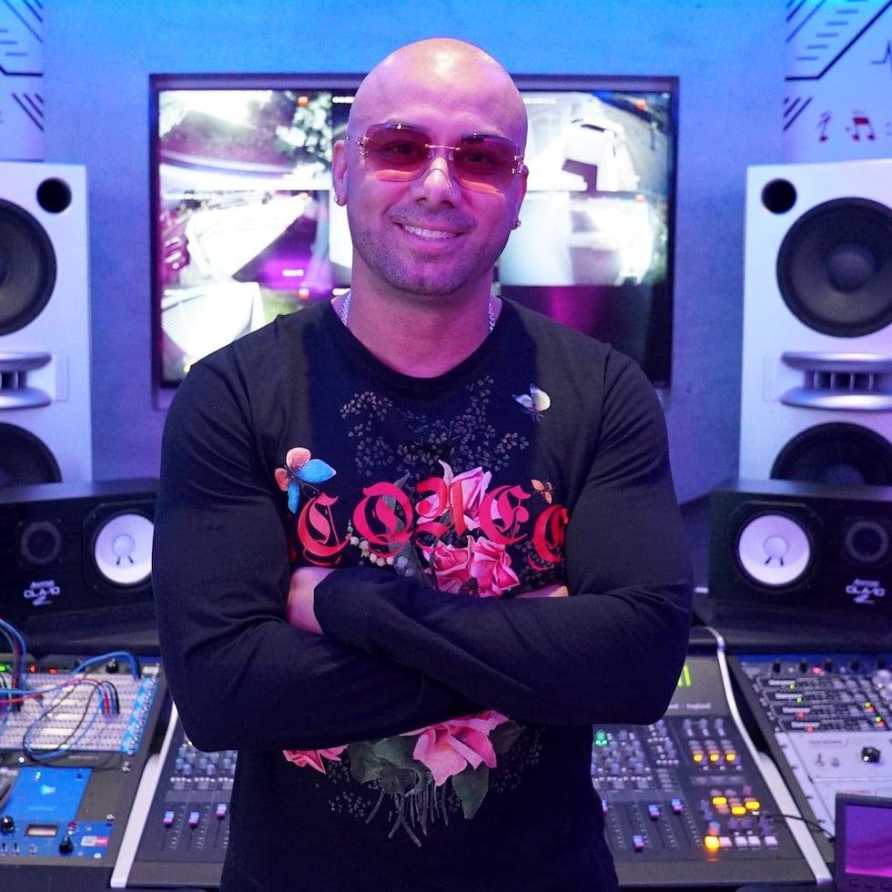 Wisin lanzará el disco "Universidad del Perreo", nombre con el que ha hecho promoción hace una semana.