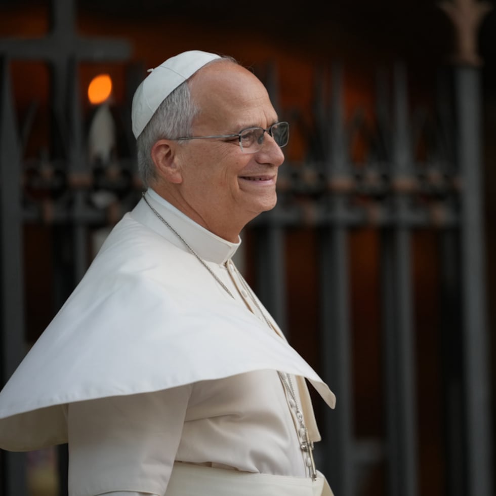 La misa se celebró en una sala habilitada para la ocasión, dado que la capilla que se utiliza habitualmente para las celebraciones religiosas de los pontífices durante sus estancias en el Gemelli también se encuentra en una zona afectada por las obras.