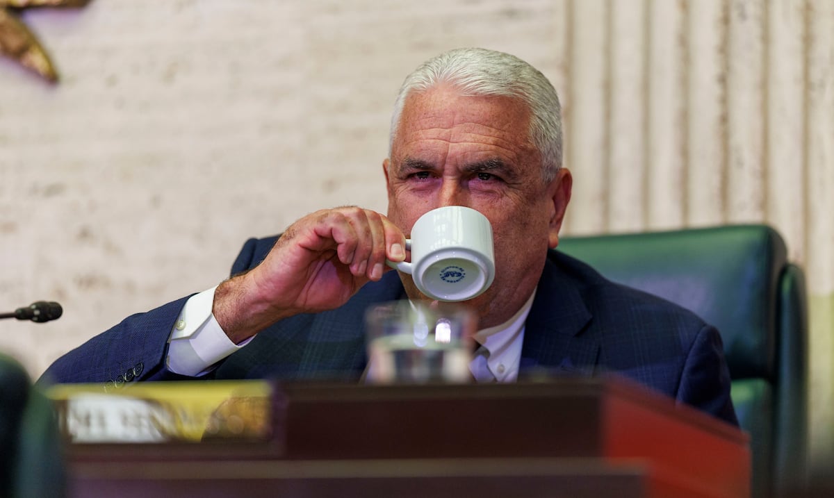 Thomas Rivera Schatz offers legislative immunity to Francisco Domenech amid corruption allegations