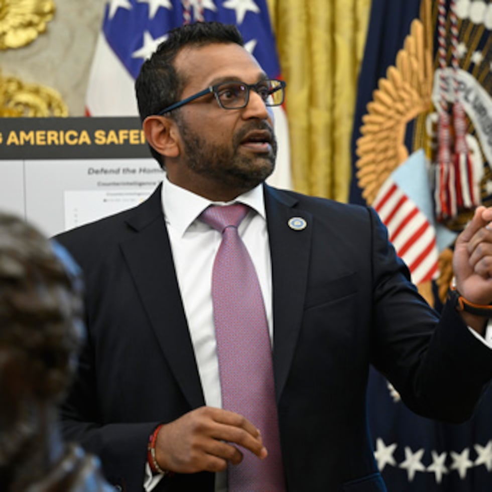 Las destituciones forman parte de una agitación de personal más amplia bajo el liderazgo del director del FBI, Kash Patel.