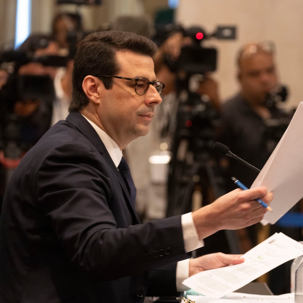 Ponce, Puerto Rico, Marzo 24, 2026 - - El secretario de la Gobernación, Francisco Domenech, compareció este martes a una Comisión Total encabezada por el presidente del Senado Thomas Rivera Schatz.
####
FOTO POR: xavier.araujo@gfrmedia.com
Xavier Araújo / GFR Media / Araujo