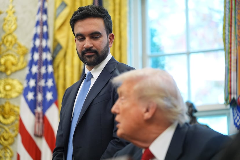 El presidente Donald Trump conversa tras reunirse con el alcalde electo de la ciudad de Nueva York, Zohran Mamdani, en el Despacho Oval de la Casa Blanca, el viernes 21 de noviembre de 2025, en Washington. (Foto AP/Evan Vucci)