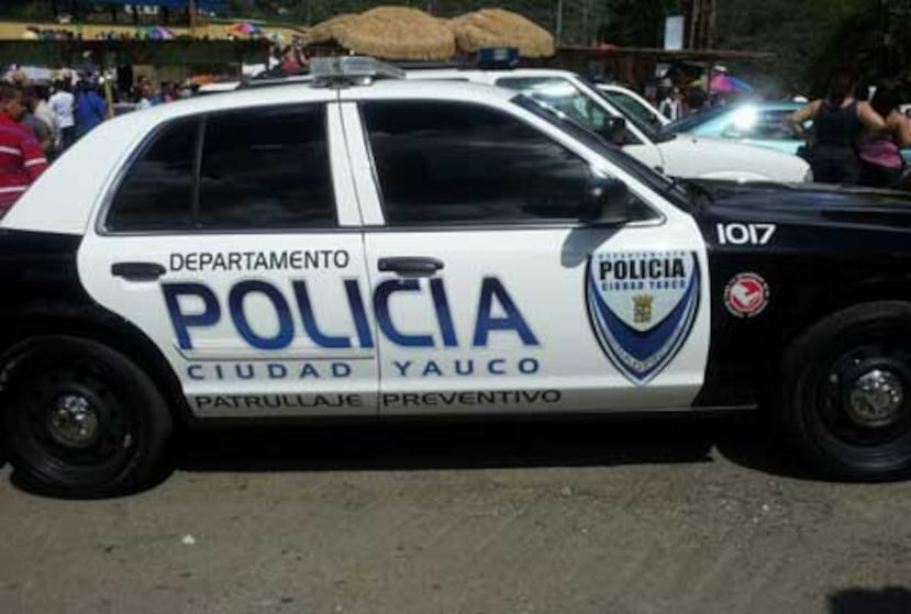 Camacho Semidei presentó las fotografías, como evidencia, de la ubicación de la patrulla fuera de la ciudad. (Suministrada)