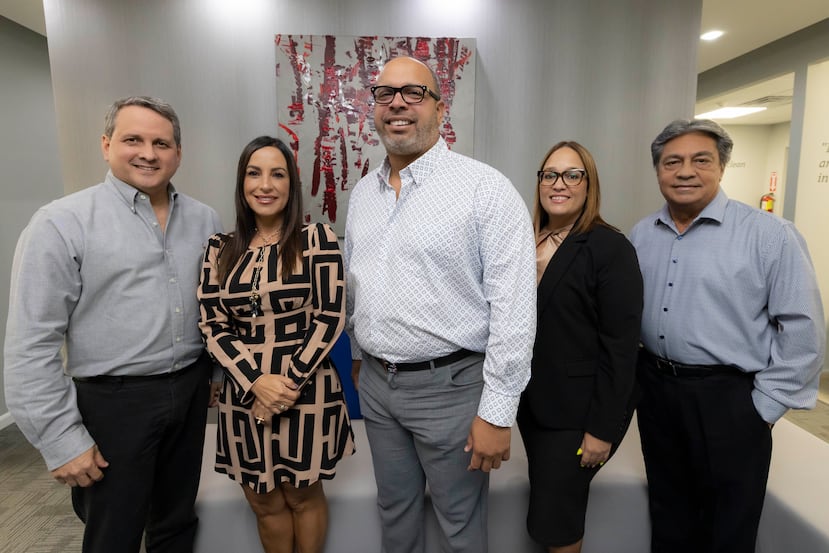 Fernando Magallanes, COO, director de operaciones; Dayanira Díaz Luque, vicepresidenta de desarrollo de negocio internacional; Fernando Rodríguez Quiñones, CEO, presidente; Gisela Pagán Rivera, vicepresidenta de administración y Edgard Rodríguez, director de ventas.