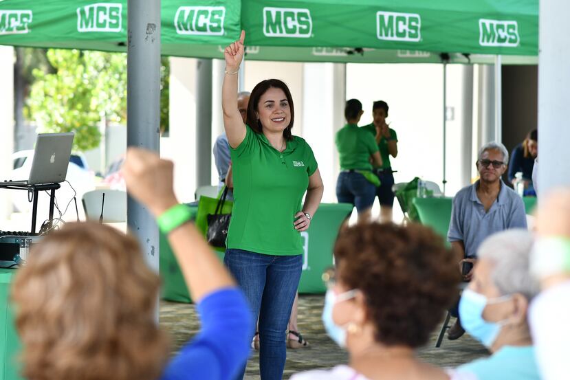 Recurso de MCS brindando un taller en uno de los eventos de MCS Club Te Paga.