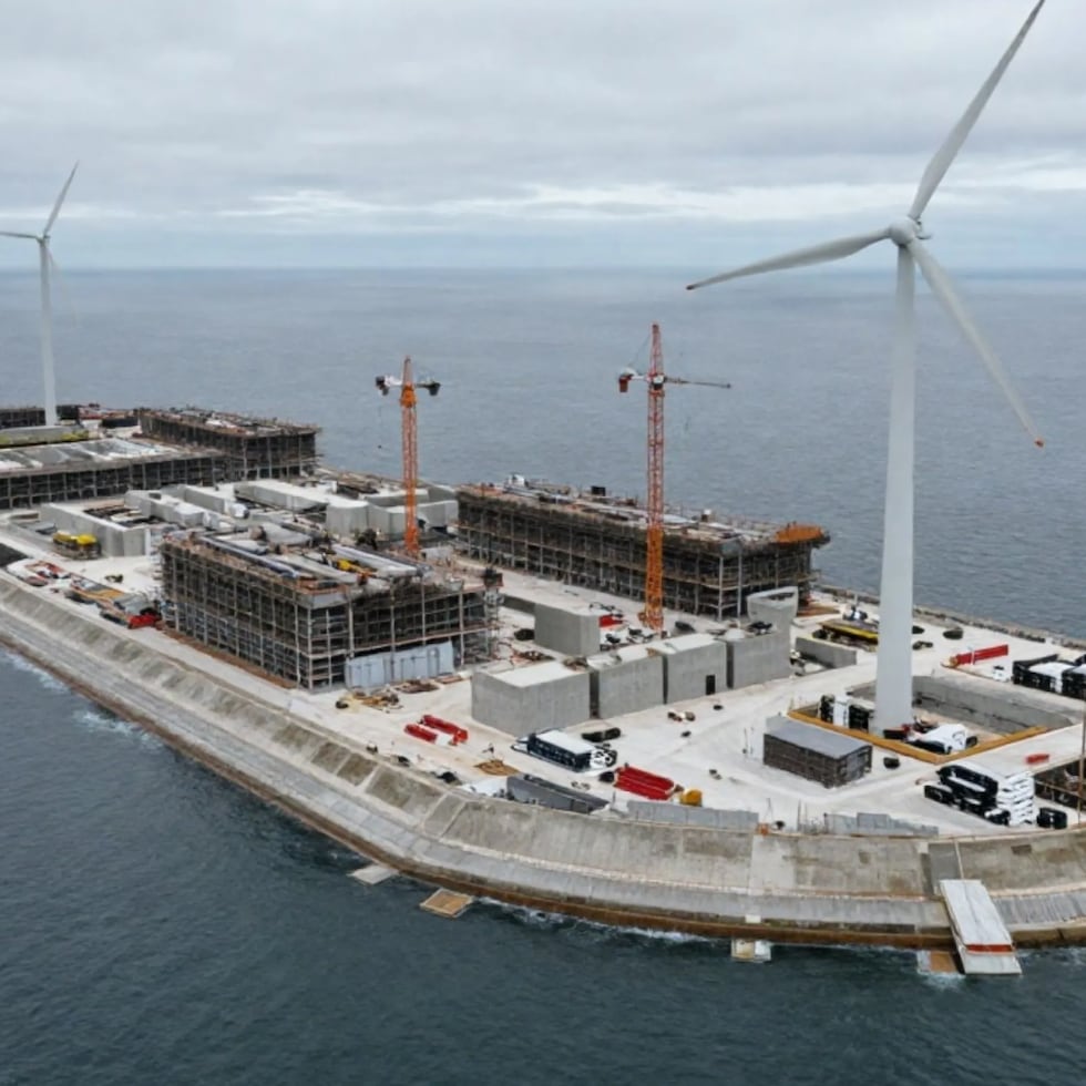 Proyección de isla artificial en Dinamarca creada con inteligencia artificial.