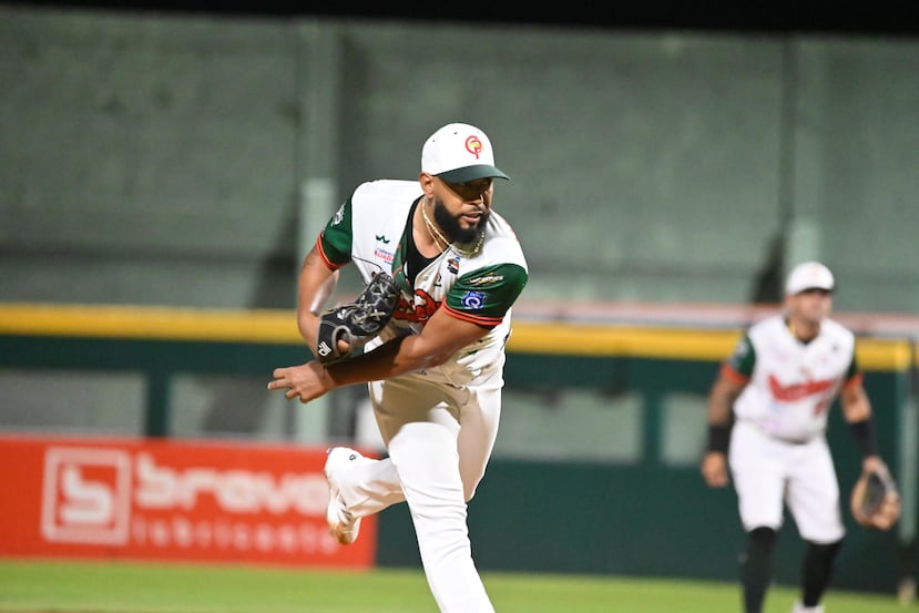 Héctor Hernández trabajó siete entradas permitiendo una sola carrera.