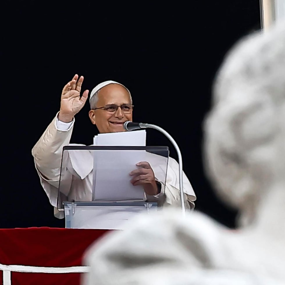 El papa León XIV reapareció el domingo durante un rezo en el Vaticano.
