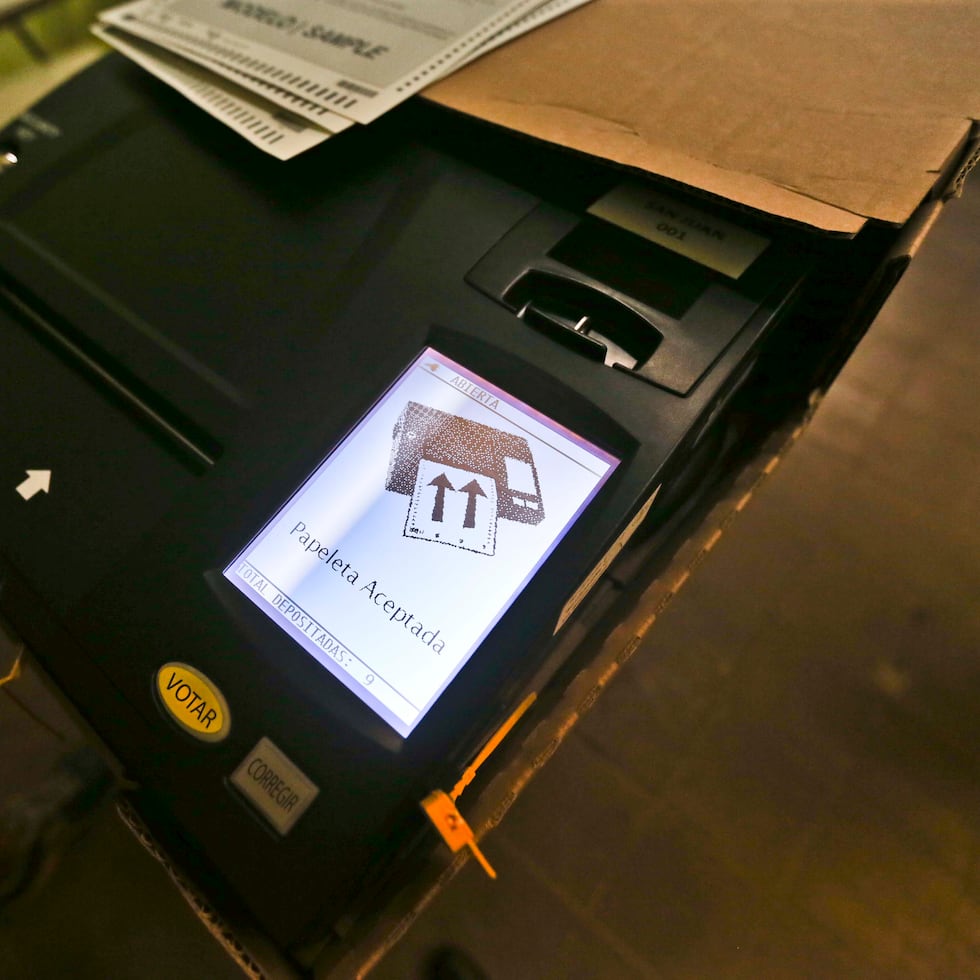 The electronic voting machines acquired in 2015 faced problems transmitting results in both the 2020 and 2024 elections.