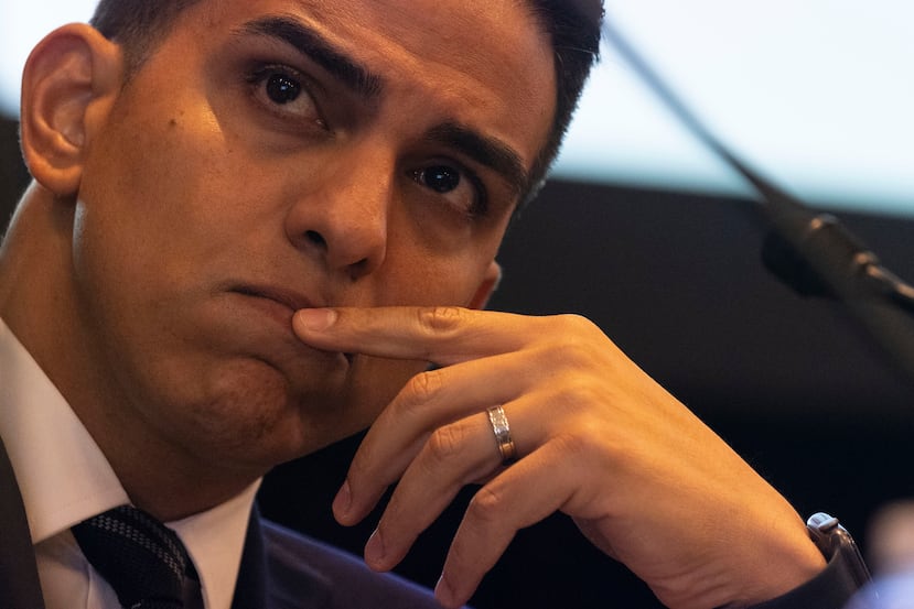 El secretario de Hacienda.