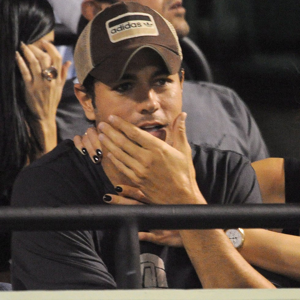 Enrique Iglesias y su pareja, la extenista Anna Kournikova. EFE/ANDREW GOMBERT