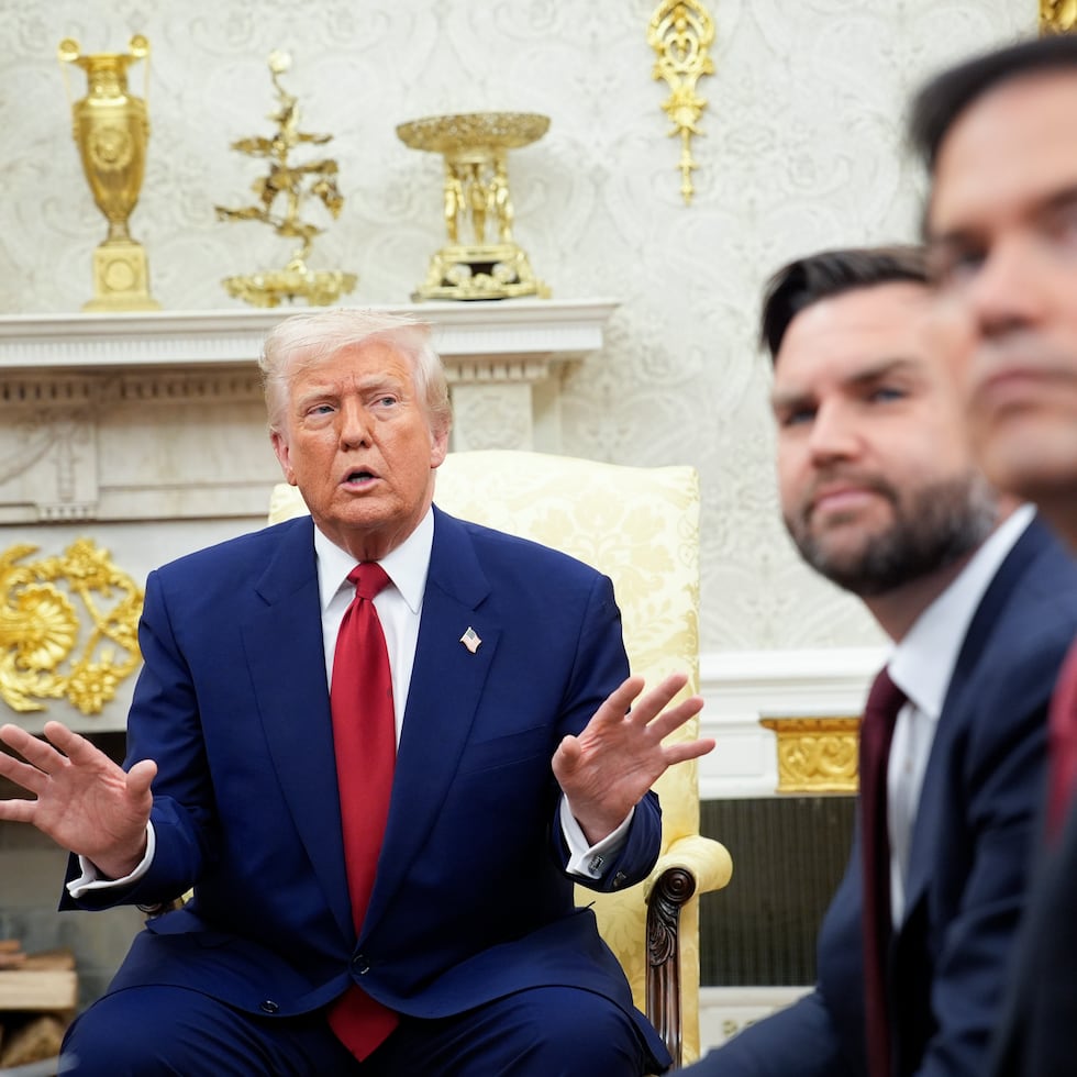 Trump junto a JD Vance y Marco Rubio.