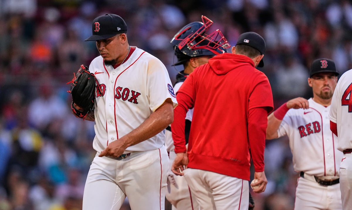 Eduardo Rivera sufre revés y Baltimore frena racha de 15 victorias de los Red Sox