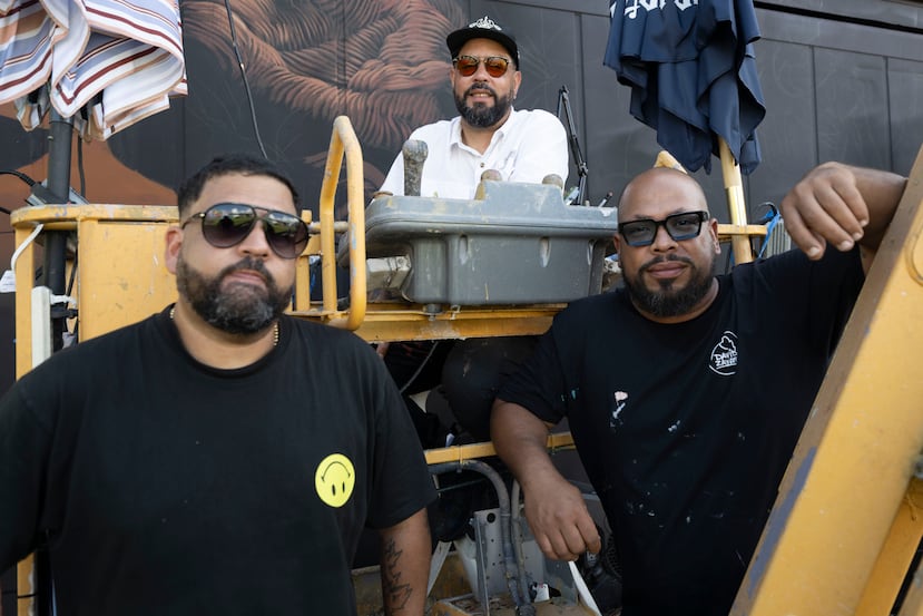 BiK Ismo, David Zayas y Alexis Díaz, muralistas que forman parte de la próxima edición del evento Color Caribe.