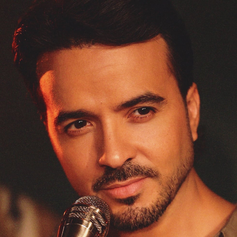 Luis Fonsi se prepara para regresar a los escenarios con un recorrido por distintas etapas de su carrera,