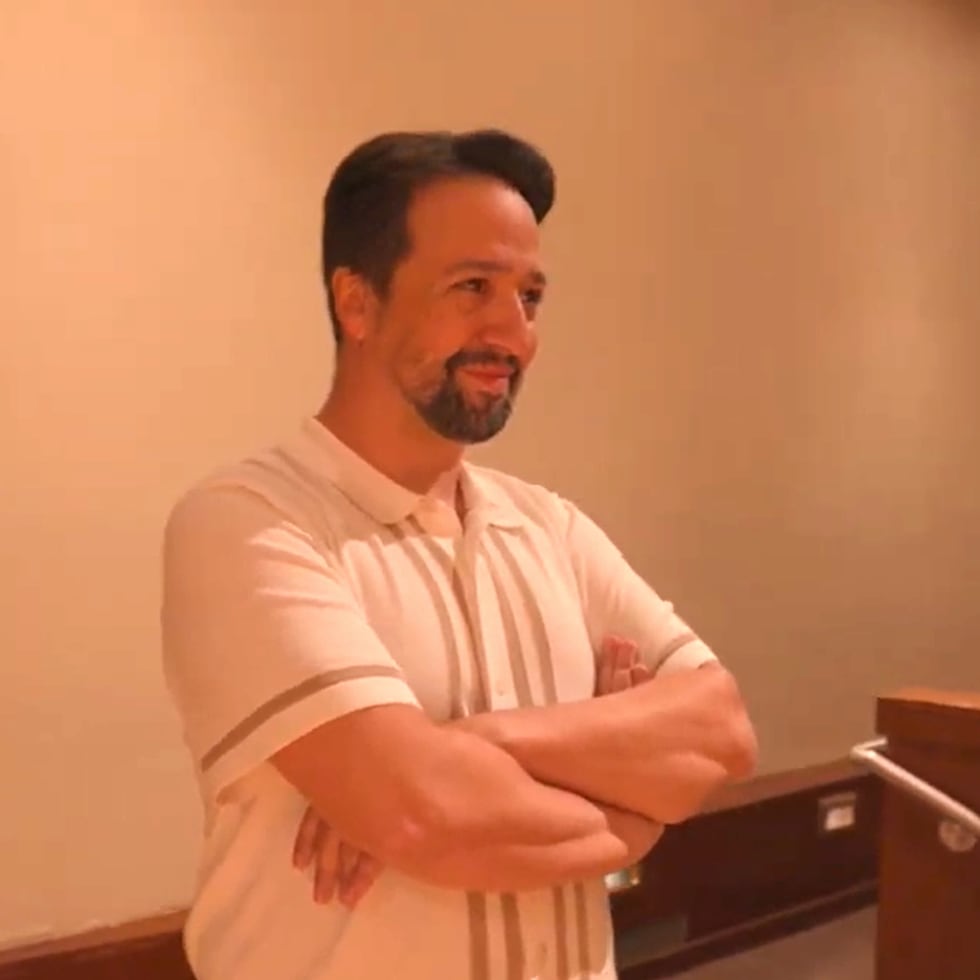 El actor y compositor Lin-Manuel Miranda realizó una visita sorpresa al Conservatorio de Música de Puerto Rico.